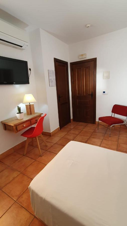 Hostal Real San Juan Del Puerto Zewnętrze zdjęcie